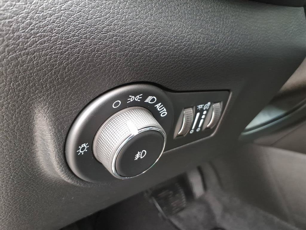 New 2026 Jeep Compass Latitude AWD/4WD image 22