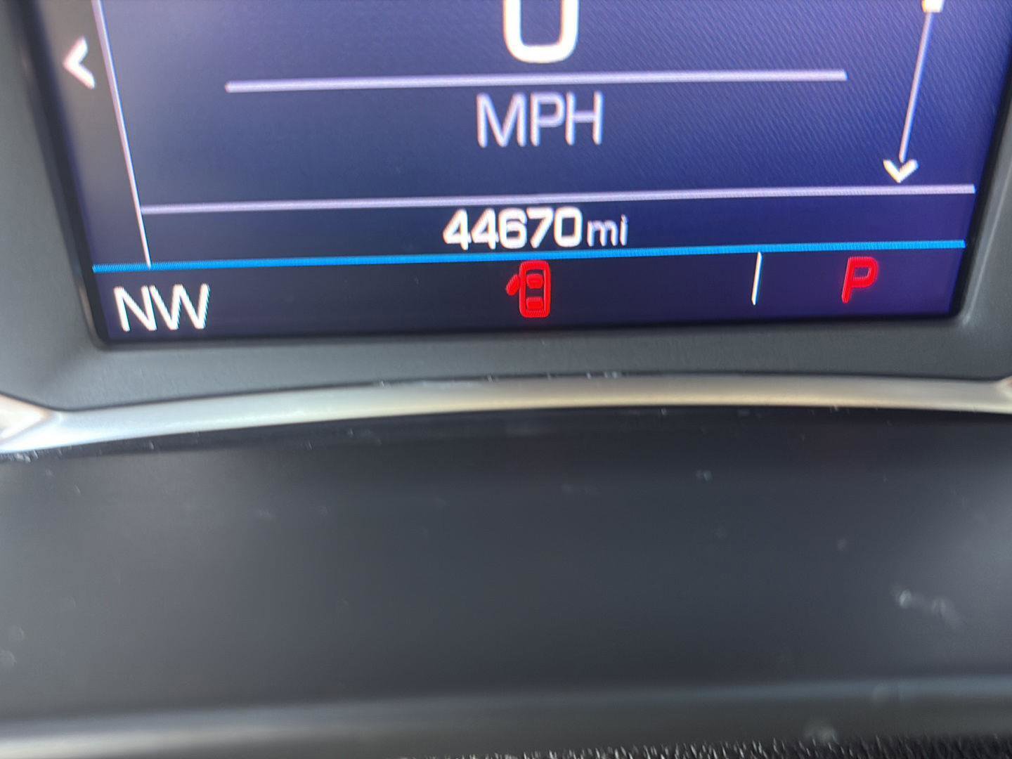 Used 2023 GMC Acadia SLE image 15