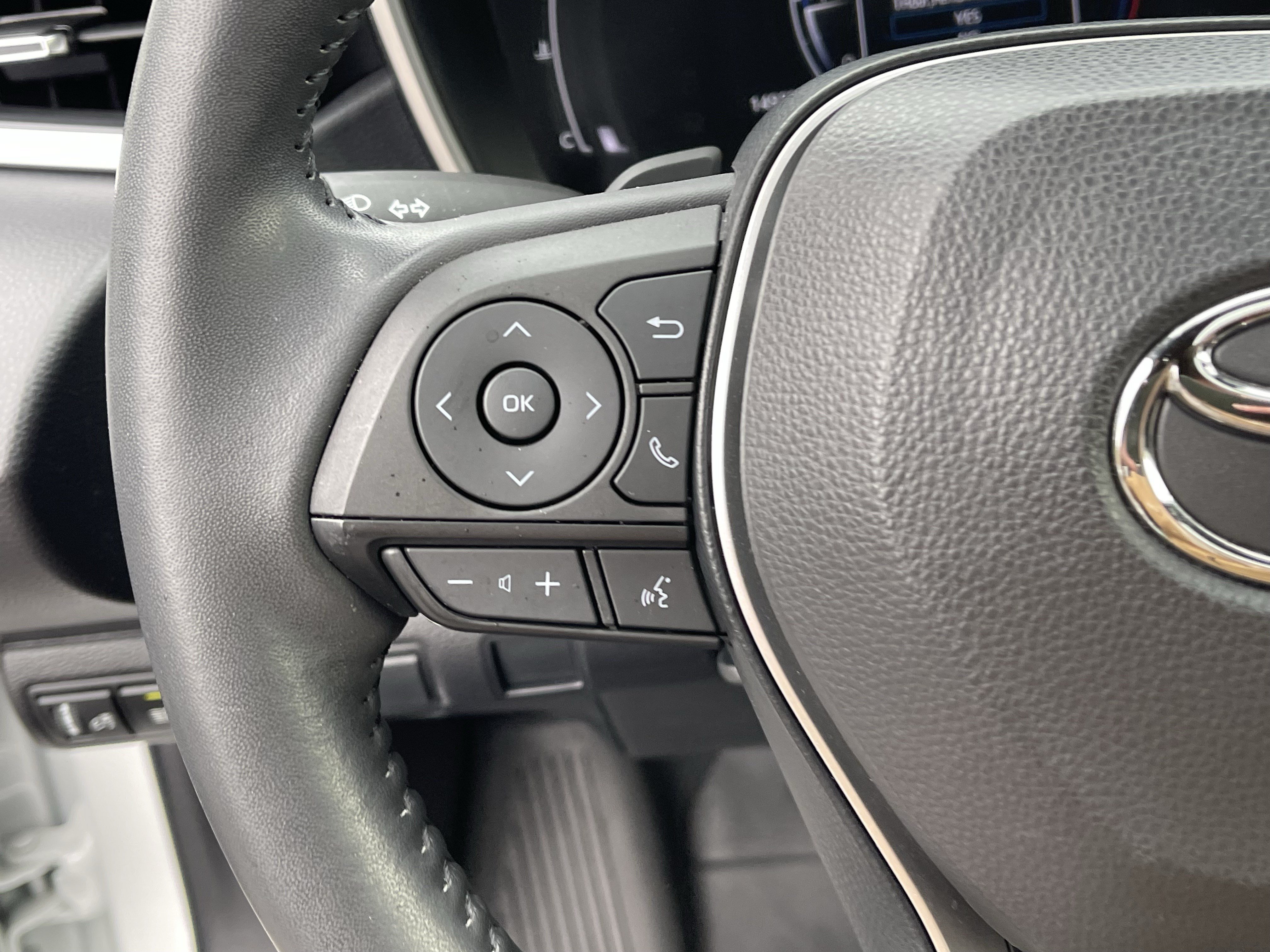 Certified 2024 Toyota Corolla XSE FWD image 22