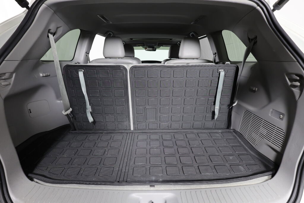 Used 2017 Toyota Highlander Limited image 19