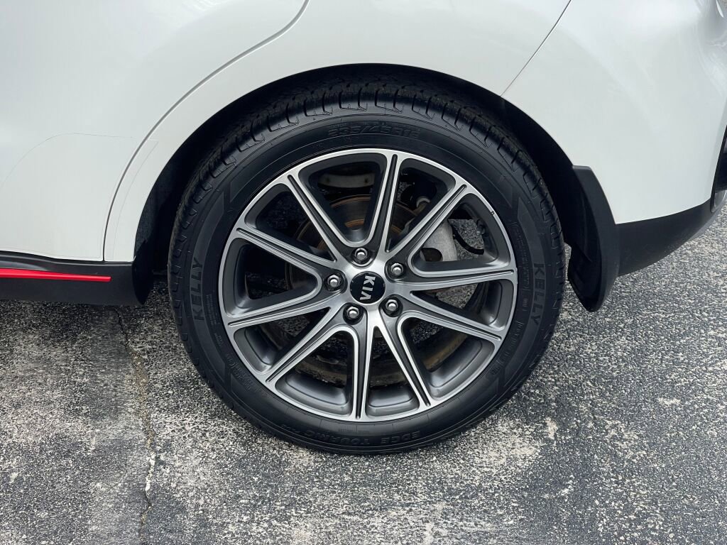 Used 2017 Kia Soul ! w/ Tech Package FWD image 25