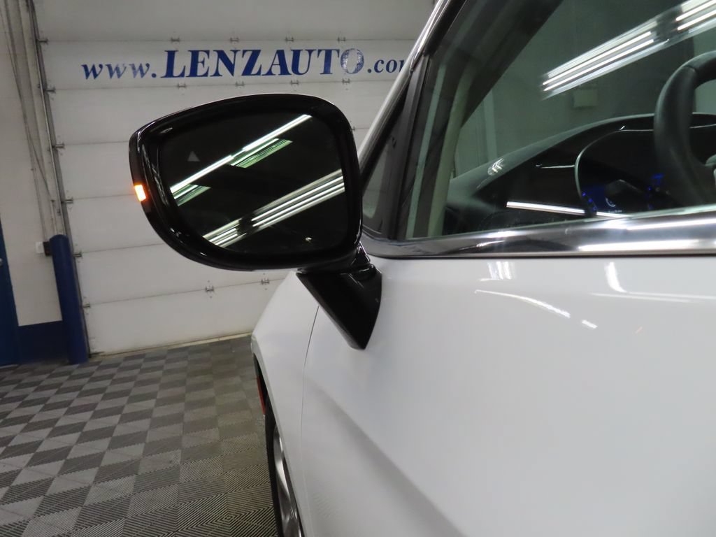 Used 2024 Chrysler Pacifica Limited FWD image 61