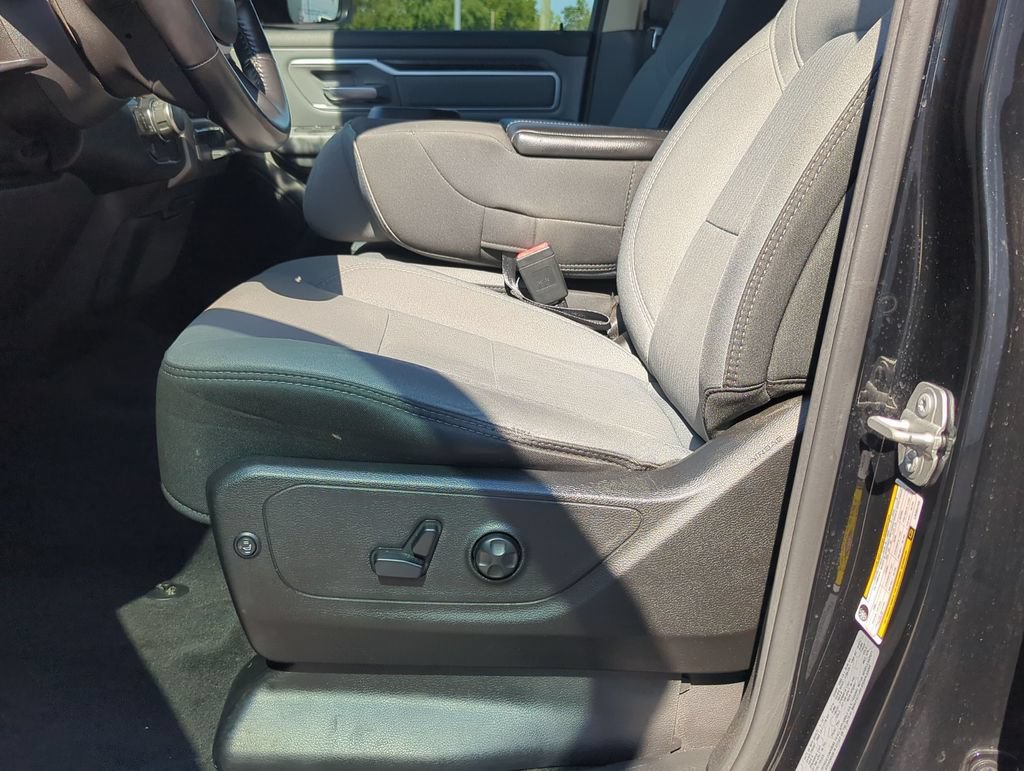 Used 2020 RAM 1500 Big Horn AWD/4WD image 12