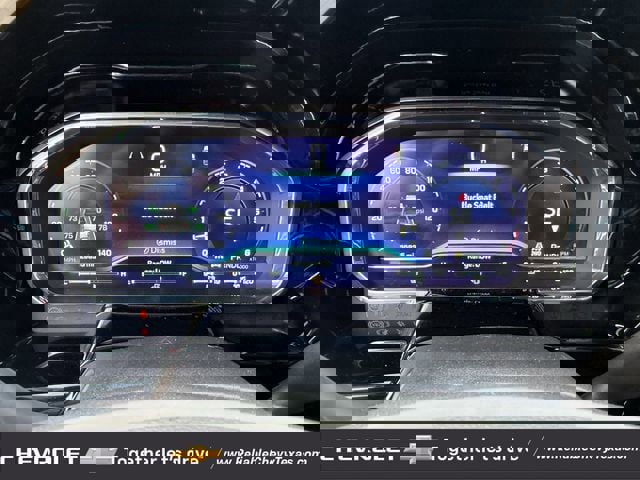 Used 2024 Chevrolet Silverado 2500 LT w/ Convenience Package AWD/4WD image 16