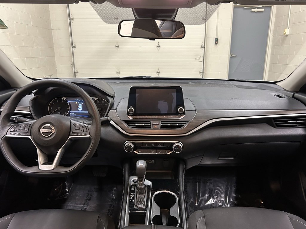 Used 2023 Nissan Altima 2.5 SV image 18