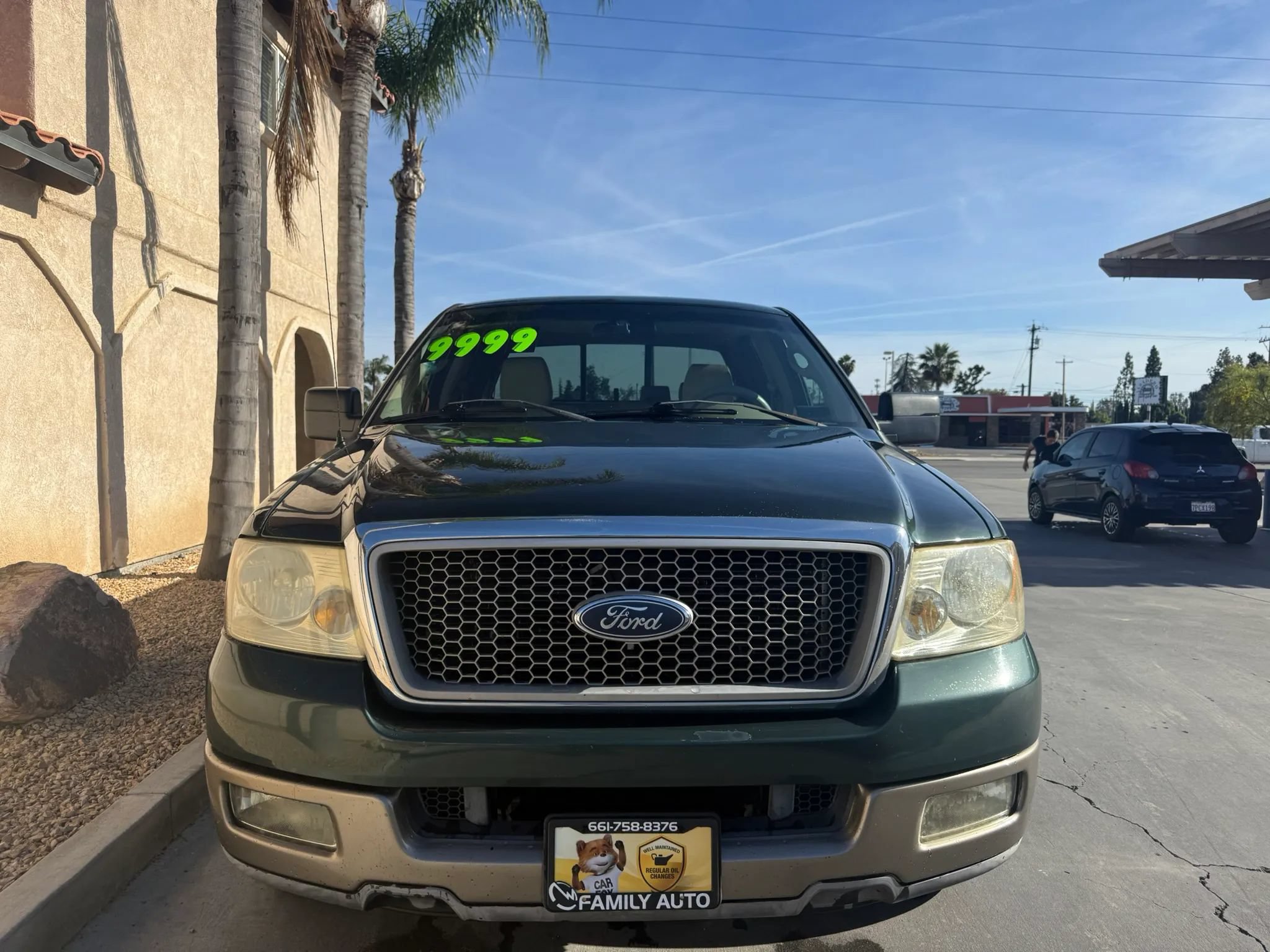 Used 2004 Ford F150 Lariat RWD image 2