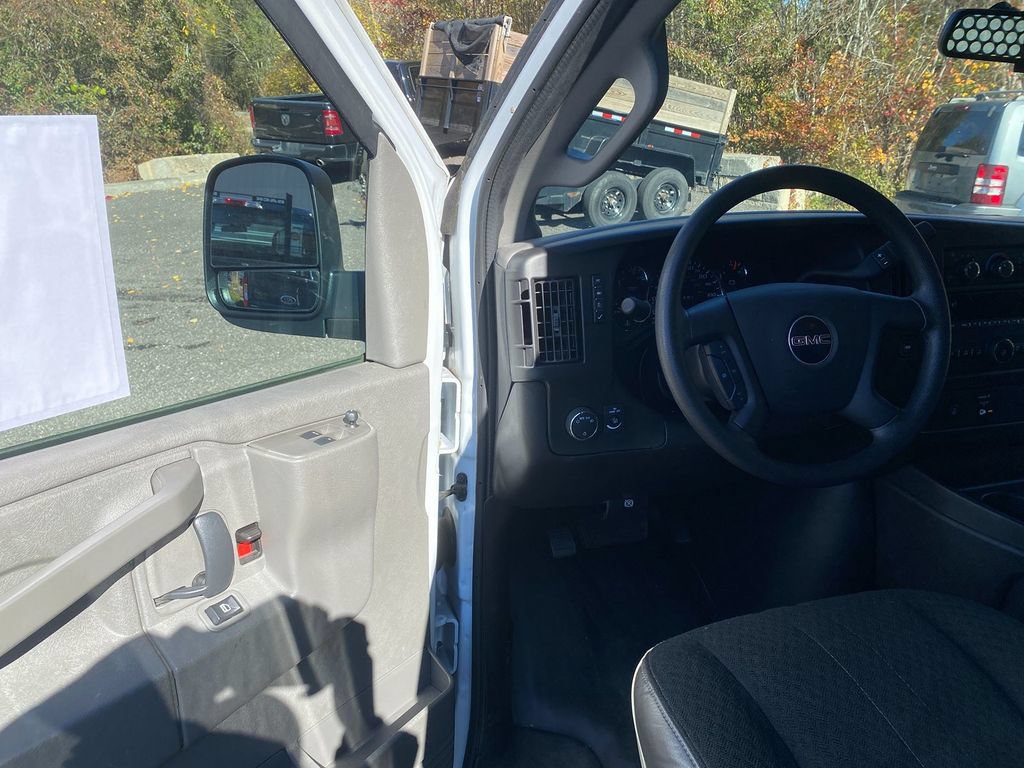 Used 2024 GMC Savana 2500 w/ Driver Convenience Package RWD image 10