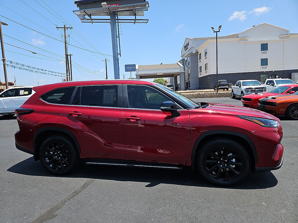 Certified 2026 Toyota Highlander XLE AWD/4WD image 6