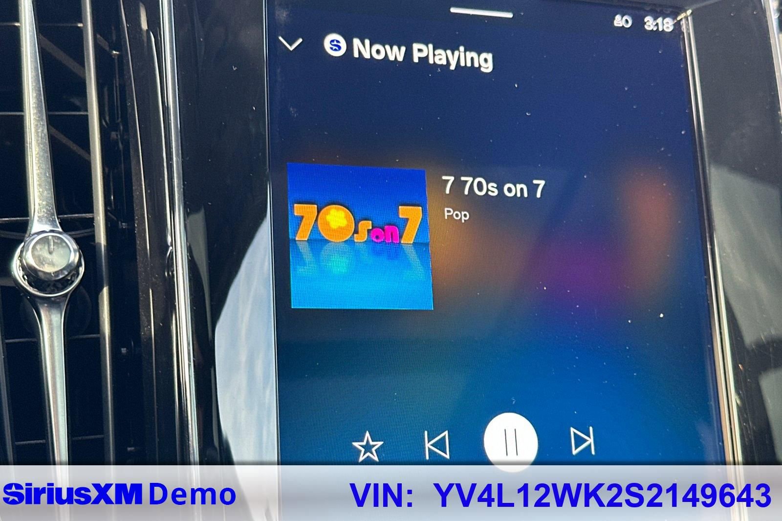 Used 2025 Volvo V60 B5 Cross Country Plus image 33