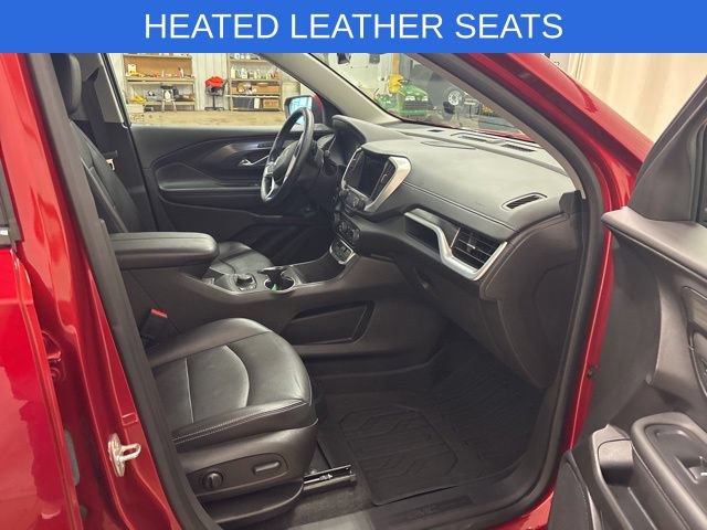 Used 2024 GMC Terrain SLT w/ Infotainment Package II AWD/4WD image 16