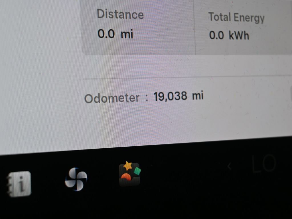 Used 2024 Tesla Model 3 Standard Range image 24