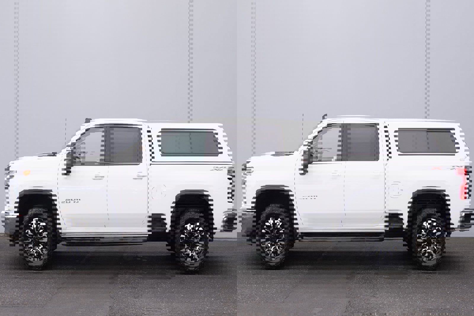 Used 2021 Chevrolet Silverado 2500 LT w/ Snow Plow Prep/Camper Package image 21