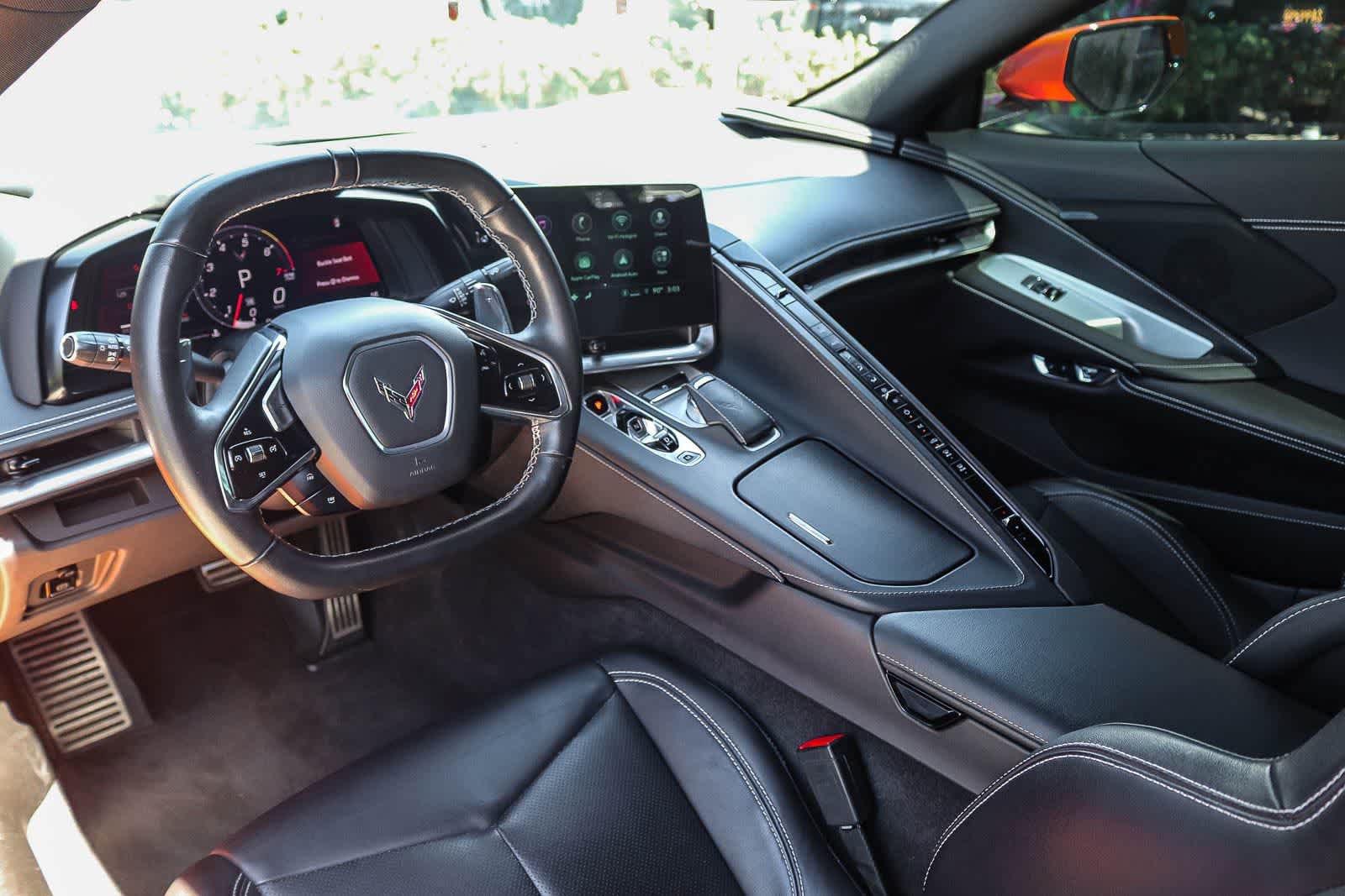 Used 2022 Chevrolet Corvette Stingray Coupe w/ Z51 Performance Package RWD image 12