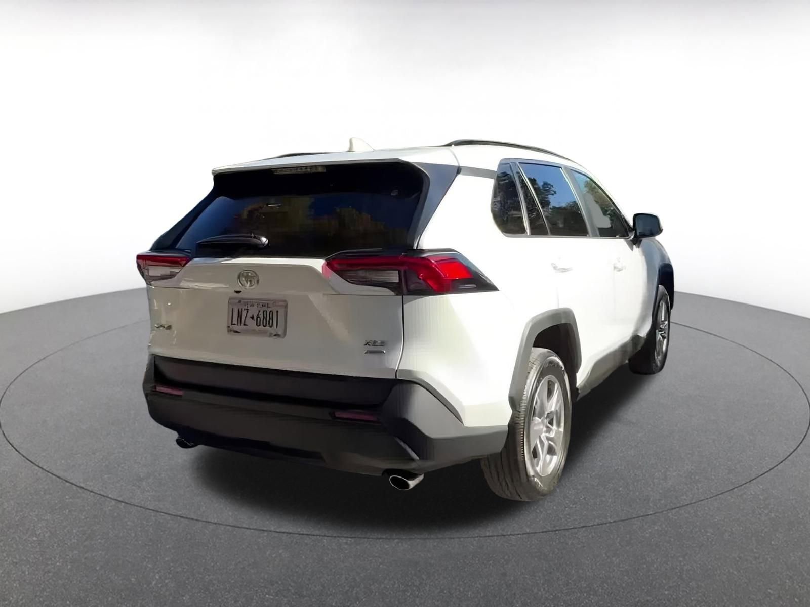 Used 2025 Toyota RAV4 XLE image 14