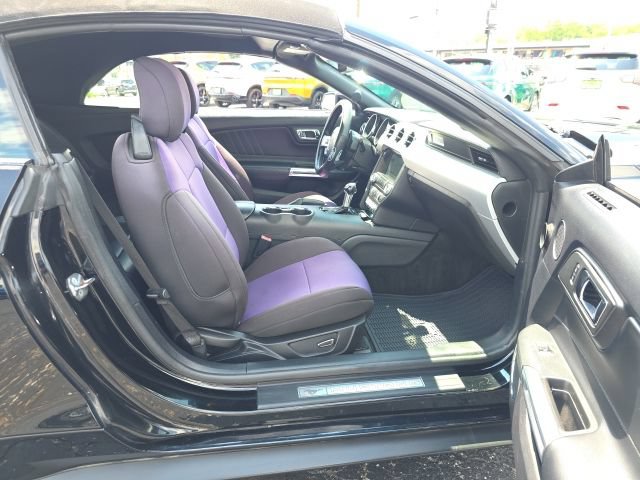 Used 2016 Ford Mustang Premium RWD image 24