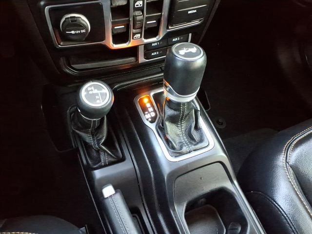 Used 2024 Jeep Wrangler Sahara w/ Technology Group image 34