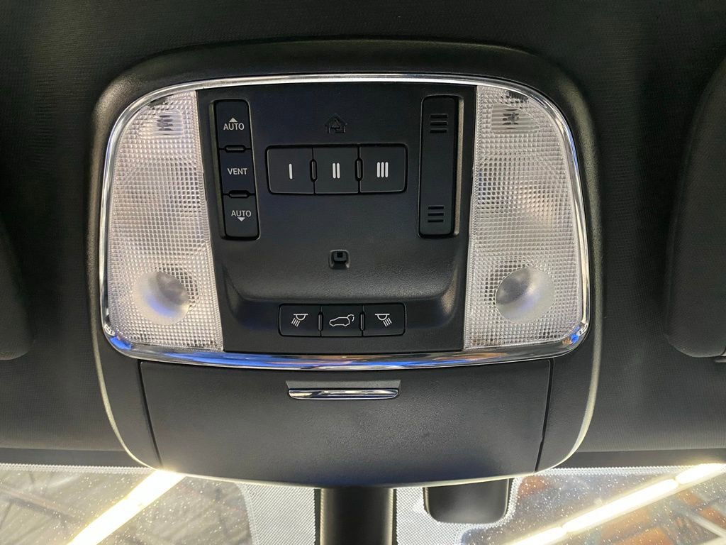 Used 2020 Jeep Grand Cherokee Altitude image 27