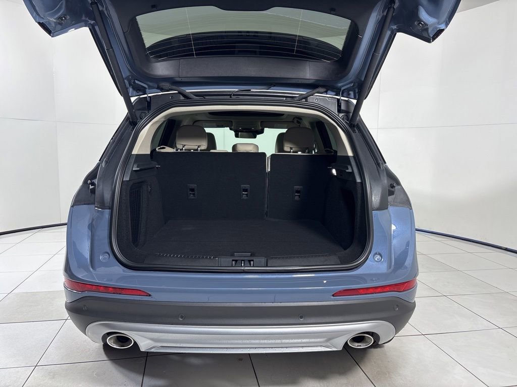 Used 2026 Lincoln Corsair Premiere image 24