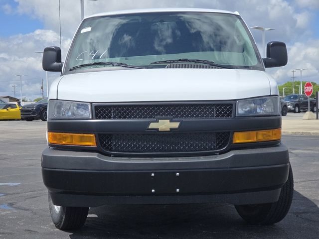New 2026 Chevrolet Express 2500 w/ Driver Convenience Package RWD image 11
