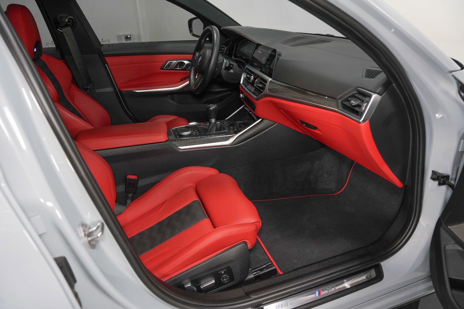Used 2022 BMW M3 Sedan image 2