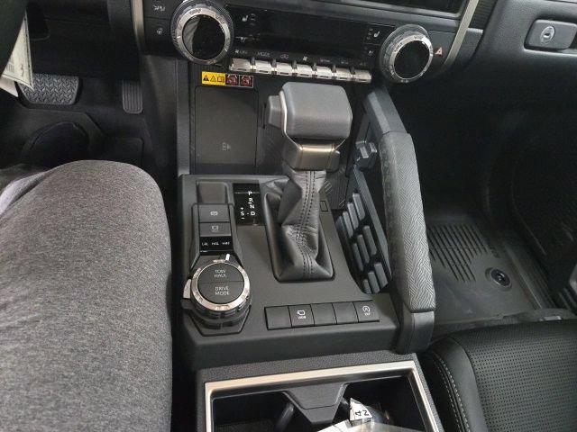 New 2026 Toyota 4Runner Limited AWD/4WD image 28