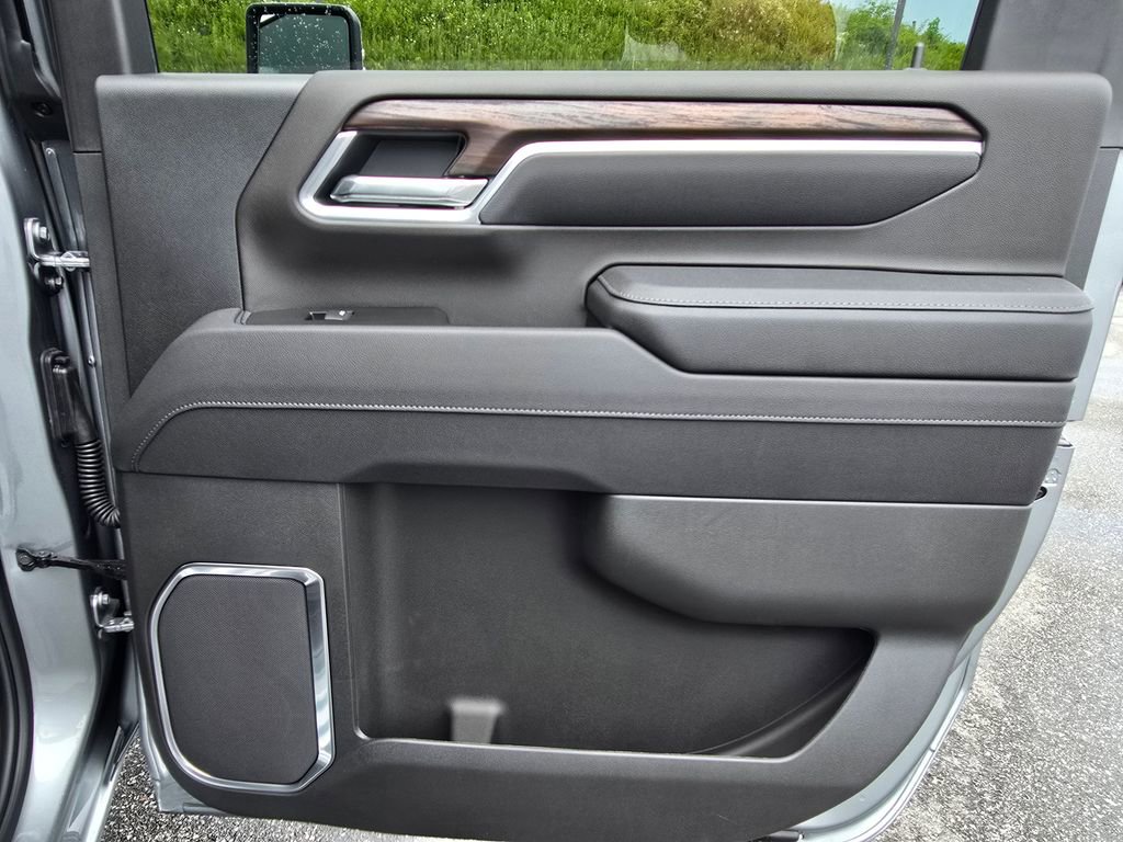 New 2025 GMC Sierra 2500 SLT image 38