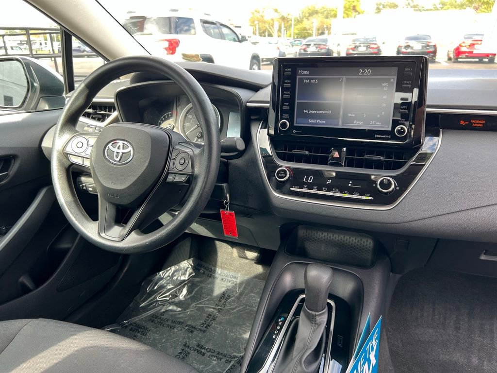 Used 2022 Toyota Corolla LE FWD image 48