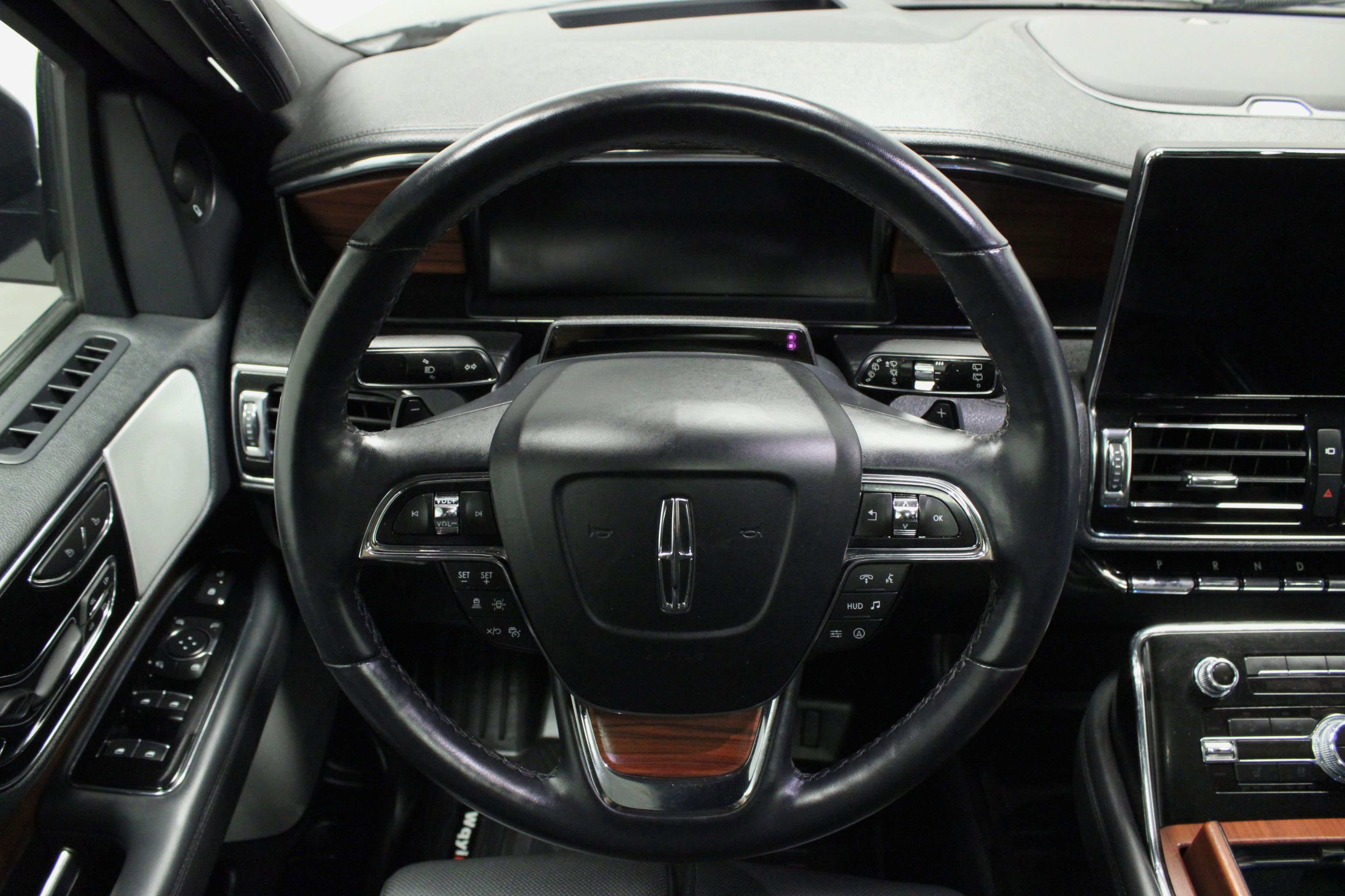 Used 2024 Lincoln Navigator Reserve image 24