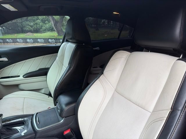 Used 2016 Dodge Charger R/T w/ Plus Group RWD image 10