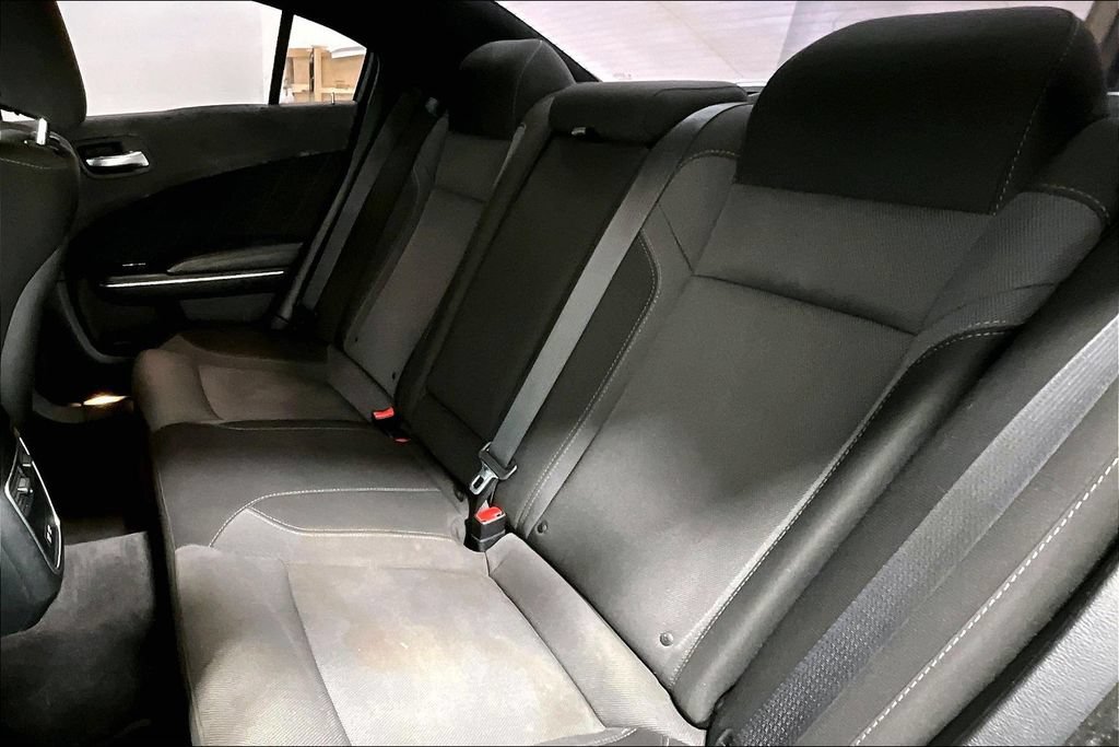 Used 2017 Dodge Charger R/T RWD image 31