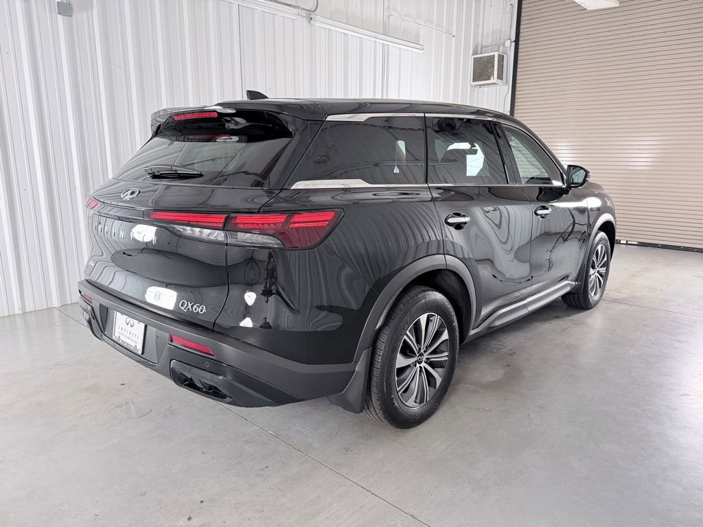 Certified 2025 INFINITI QX60 Pure image 5