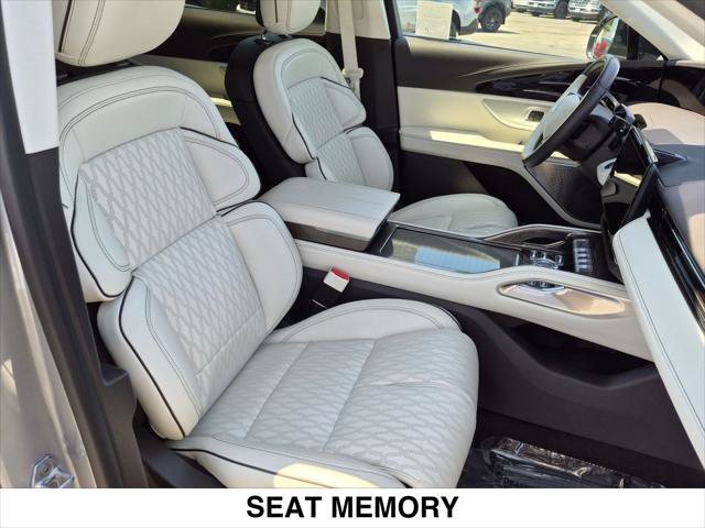 Used 2026 Lincoln Nautilus Black Label AWD/4WD image 26