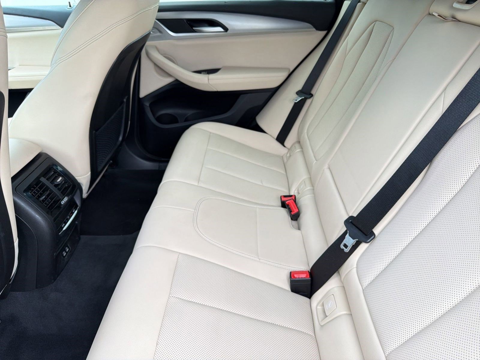 Certified 2025 BMW X4 xDrive30i AWD/4WD image 27