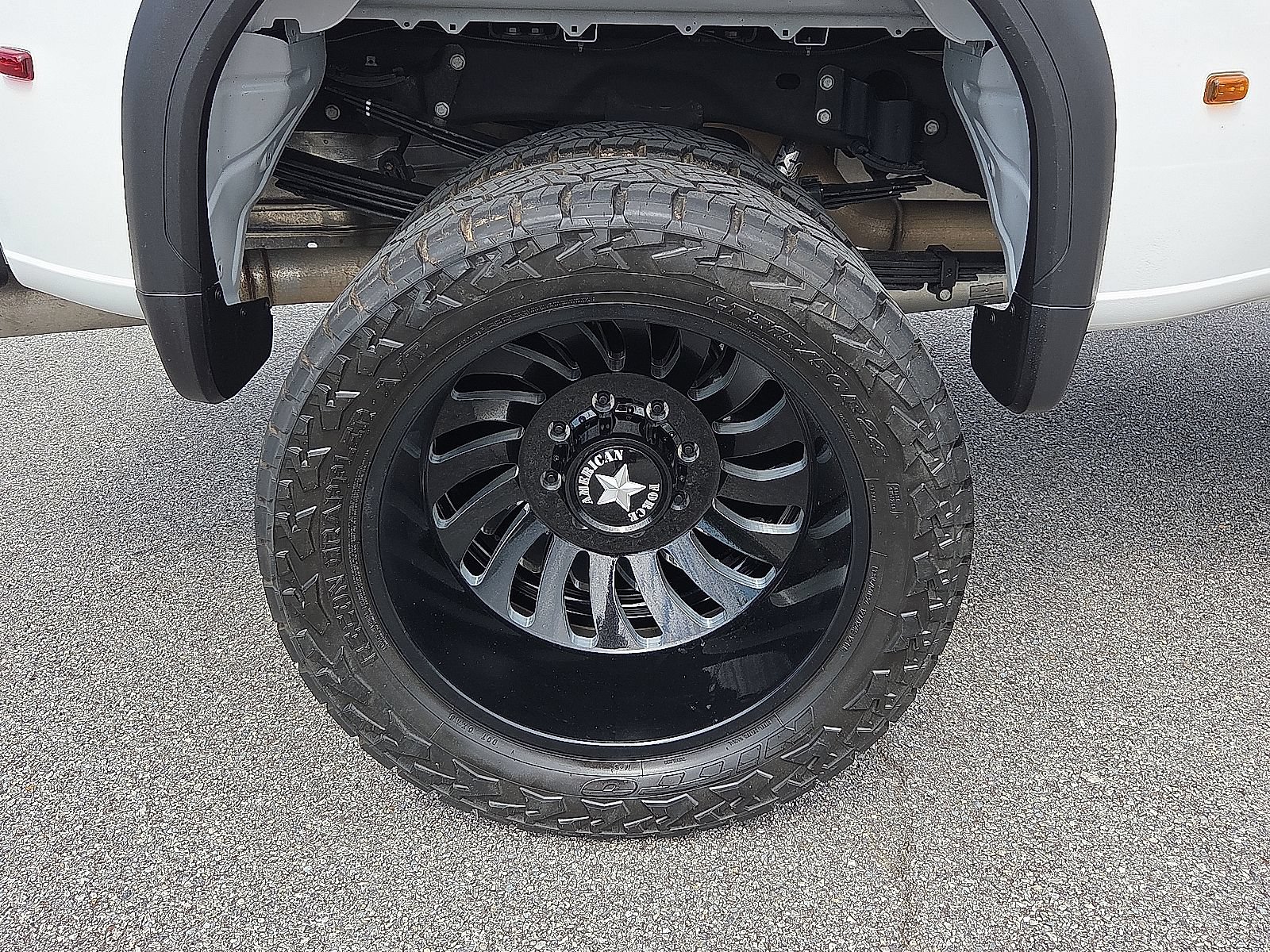 Used 2025 GMC Sierra 3500 Denali Ultimate AWD/4WD image 17