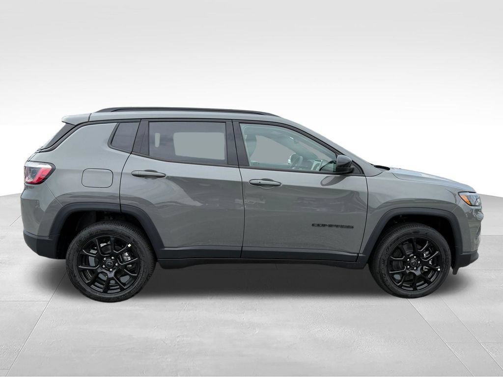 New 2026 Jeep Compass Latitude AWD/4WD image 29