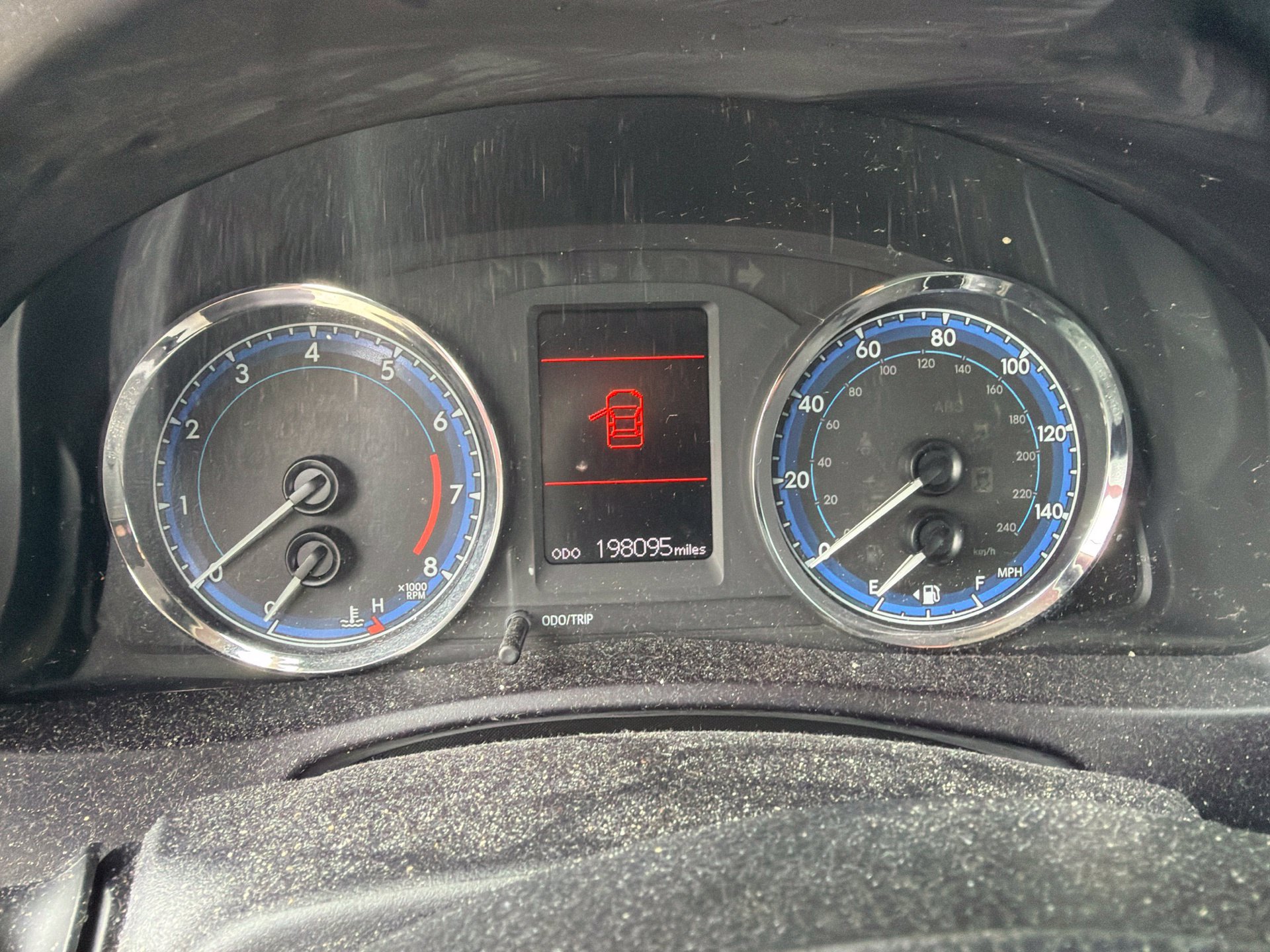 Used 2018 Toyota Corolla LE FWD image 9