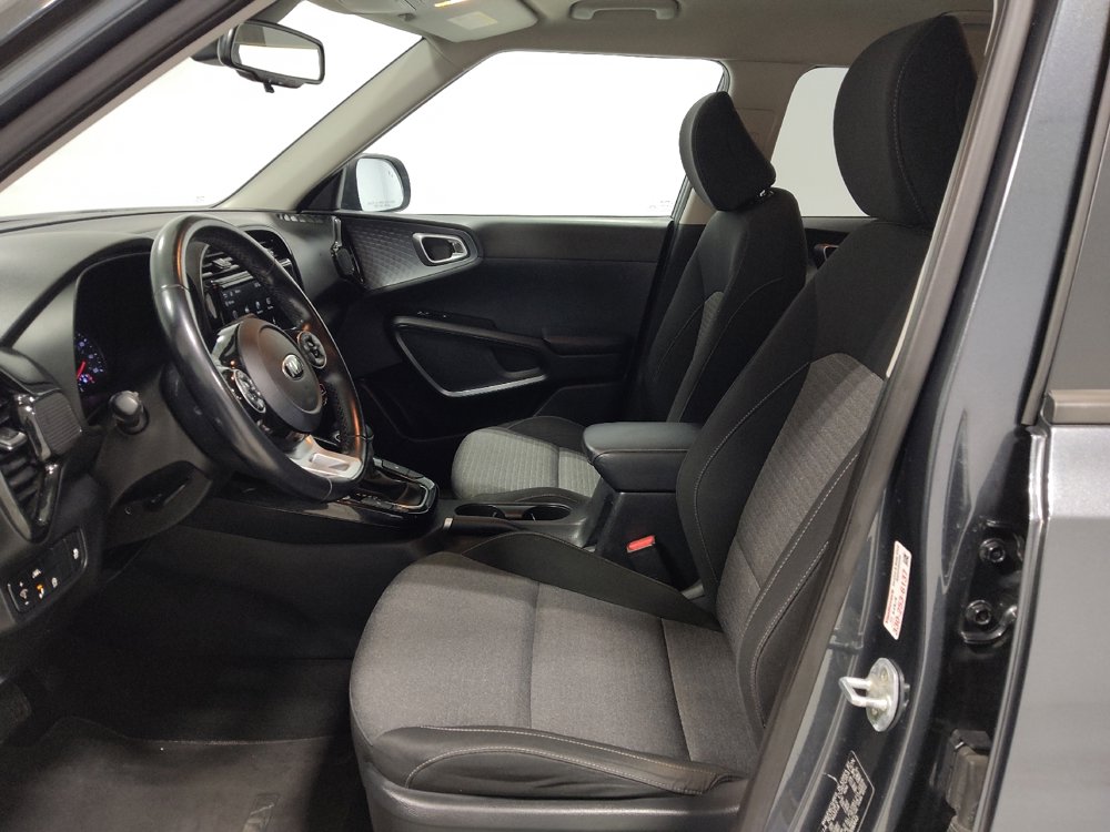 Used 2020 Kia Soul EX image 17
