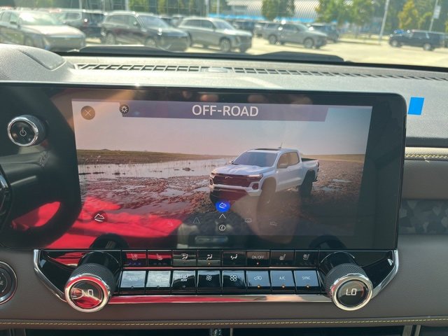 New 2026 Chevrolet Colorado ZR2 image 28