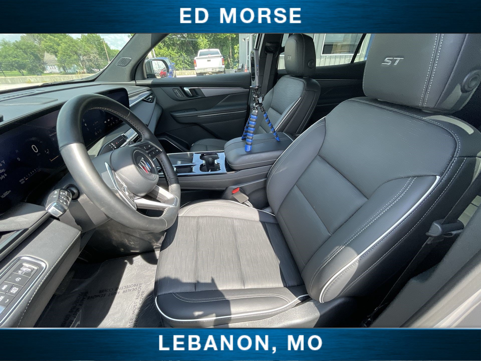 Certified 2026 Buick Enclave Sport Touring AWD/4WD image 18