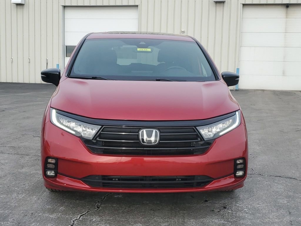 Certified 2023 Honda Odyssey Sport image 3