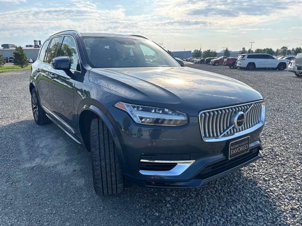Used 2021 Volvo XC90 T8 Inscription Expression w/ Protection Package Premier AWD/4WD image 13