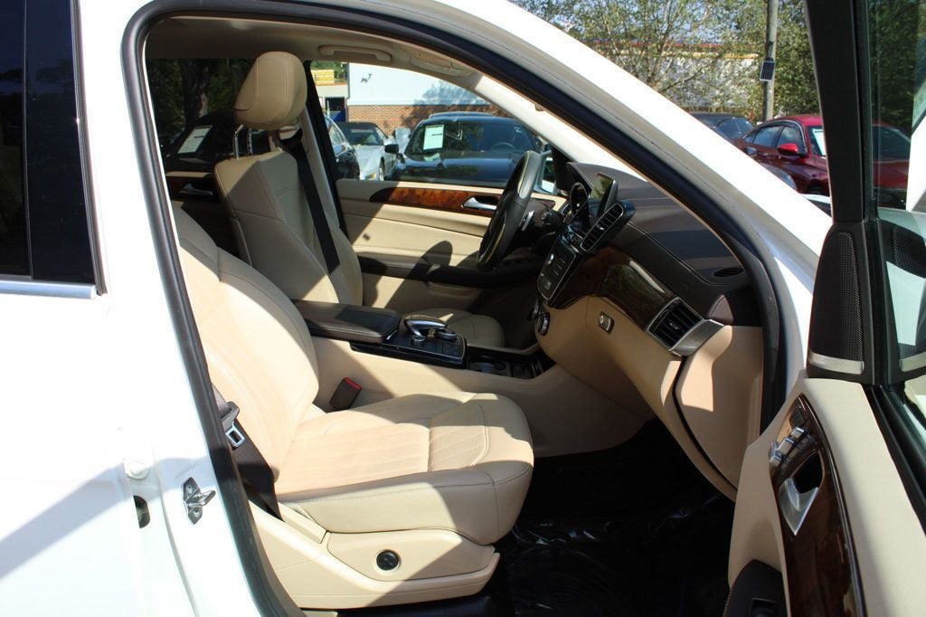 Used 2019 Mercedes-Benz GLS 450 4MATIC image 33