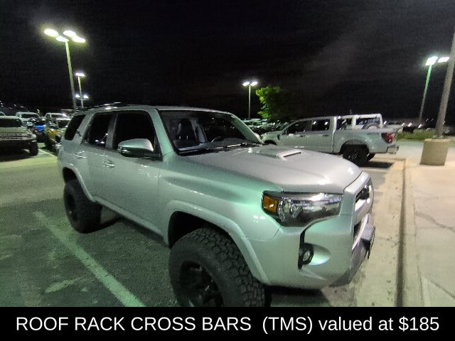 Used 2022 Toyota 4Runner TRD Off-Road Premium AWD/4WD image 3