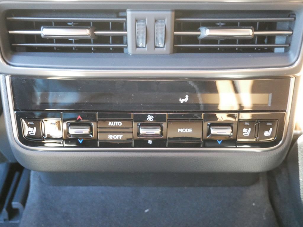New 2026 Lexus LX 600 4WD w/ Luxury Package image 13