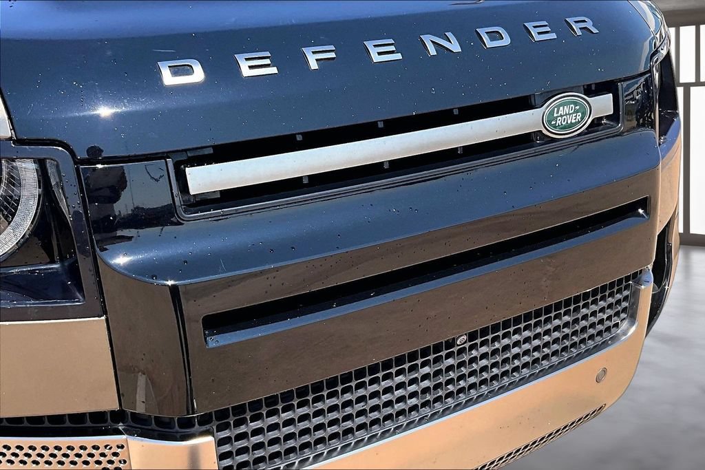 Used 2023 Land Rover Defender 130 X AWD/4WD image 28