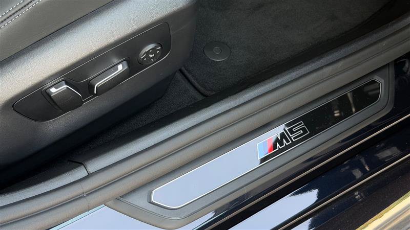 Used 2026 BMW M5 w/ Executive Package AWD/4WD image 53