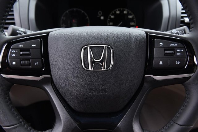New 2026 Honda Odyssey Touring image 22