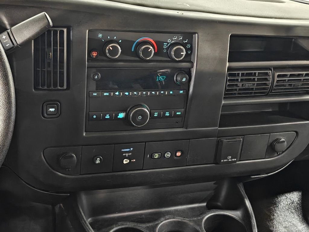 Used 2016 Chevrolet Express 3500 LT w/ LT Preferred Equipment Group image 6