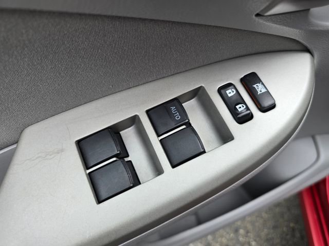 Used 2012 Toyota Corolla LE image 19