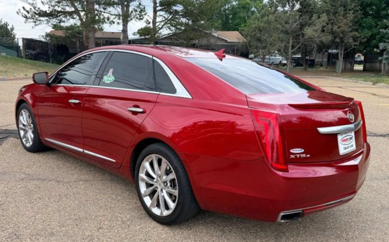 Used 2013 Cadillac XTS Premium AWD/4WD image 3